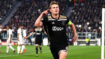 Matthijs de Ligt is "an extraordinary talent" enthuses Daley Blind