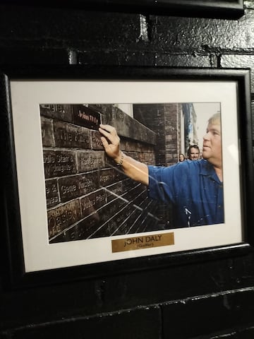 La foto de John Daly en The Cavern.