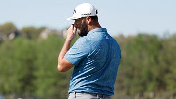 El golfista espa?ol Jon Rahm reacciona tras un golpe durante la disputa del World Golf Championships-Dell Technologies Match Play en el Austin Country Club de Austin, Texas.