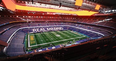 View of the Bernabéu turf adapted for American football this Friday in Madrid for the first-ever official National Football League regular-season game held in Spain, between the Miami Dolphins and the Washington Commanders.
