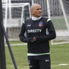 Suazo supera el susto y llegará sin problemas ante la UC