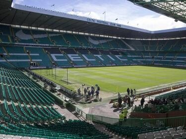 How and where can I watch Celtic - Rangers: times, TV, online