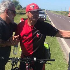 Un hincha de Colón viajará 900 kilómetros en bicicleta para ver la final de la Sudamericana