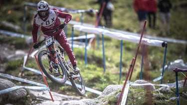 Muchos problemas durante todo el fin de semana para el francés. Pinchazos, caídas y demás contratiempos que también son parte de las carreras.