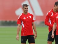 Azpilicueta, en el entrenamiento del Sevilla.