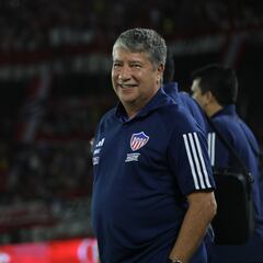 Bolillo Gómez mejora la imagen de Junior en un mes de trabajo