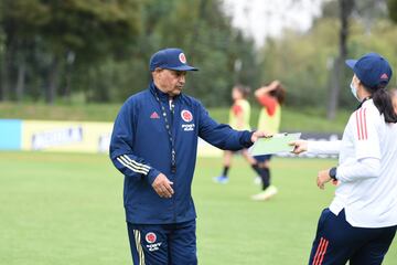 La Selección Colombia Femenina Sub 17 trabaja en Bogotá previo a su viaje a Uruguay, el próximo viernes 25 de febrero. El equipo nacional debutará en el Sudamericano ante Perú.