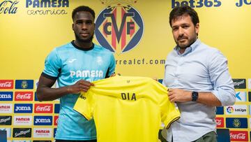 Boulaye Dia, durante su presentación con el Villarreal.