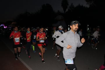 Monterrey vivió una fiesta importante con el Maratón Powerade, donde decenas de corredores desafiaron al frío para cumplir esta meta.