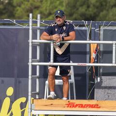 Paco López: “Tenemos que generar ilusión a la gente con nuestro trabajo, compromiso y forma de jugar”