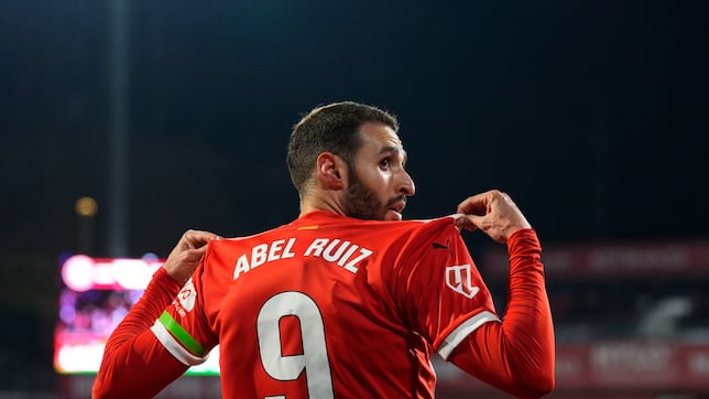 Abel Ruiz se topó con el techo de cristal en el Barça... y Ansu Fati