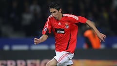 BERLIN - OCTOBER 23: Angel Di Maria of Benfica in action during the UEFA Cup match between Hertha BSC Berlin and Benfica Lisbon of group B at the Olympic stadium on October 23, 2008 in Berlin, Germany. (Photo by Andreas Rentz/Bongarts/Getty Images)