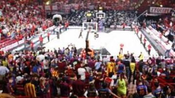 La Paz y la Amistad, a reventar.