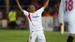 Carlos Bacca anota ante el Espanyol por la Copa del Rey