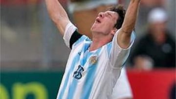 <B>YA HA DEBUTADO.</B> Messi, estrella de la selección argentina Sub-20, ya ha jugado con el primer equipo del Barcelona.