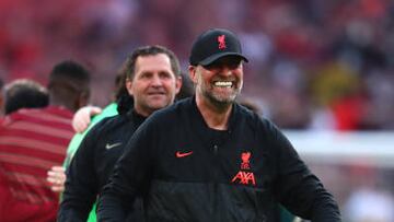 LONDON, ENGLAND - MAY 14: Liverpool Manager Jurgen Klopp celebrates his teams victory in a penalty shootout during The FA Cup Final match between Chelsea and Liverpool at Wembley Stadium on May 14, 2022 in London, England. (Photo by Chris Brunskill/Fantasista/Getty Images)