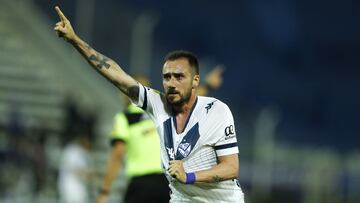 BUENOS AIRES, ARGENTINA - OCTOBER 24: Federico Mancuello of Velez Sarfield celebrates after scoring his team&#039;s first goal during a match between Velez Sarsfield and Boca Juniors as part of Torneo Liga Profesional 2021 at Jose Amalfitani Stadium on Oc