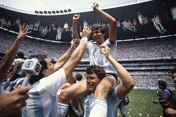 Esta vez nadie puso en duda el t¨ªtulo.Ocho a?os despu¨¦s de ganar la Copa del Mundo en Argentina, la albiceleste se proclamaba campe¨®n en suelo extranjero, sin respaldo pol¨ªtico ni organizativo. Alemania, por su parte, ped¨ªa su segunda final consecutiva.