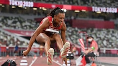 Spain&#039;s Ana Peleteiro competes in the women&#039;s triple jump qualification during the Tokyo 2020 Olympic Games at the Olympic Stadium in Tokyo on July 30, 2021. (Photo by Andrej ISAKOVIC / AFP)