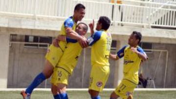 San Luis de Quillota celebra en la goleada 4-1 sobre Rangers.