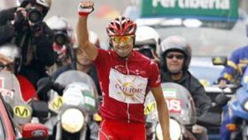 Moncoutie se impone en Sierra Nevada y Valverde sigue líder