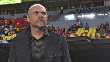 El técnico de La Fiera, mientras ofrecía la conferencia de prensa posterior a la derrota contra Toluca, fue insultado por una aficionada que le pidió en reiteradas ocasiones ‘salir a dar la cara’.