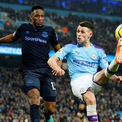 Mina vuelve a la titular en la derrota de Everton ante el City