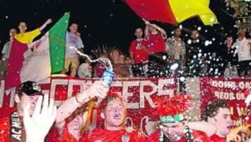 <b>HIMNOS Y CERVEZA. </b>Los hooligan abarrotarán Madrid el día del partido de octavos (25 febrero).