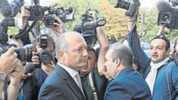 <b>OTRA VEZ. </b>Ron Dennis tendrá que volver a París a enfrentarse contra el Consejo de la FIA.