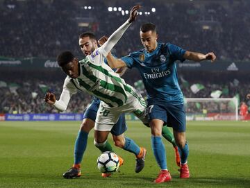 Lucas Vázquez and Junior.