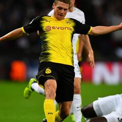 Dávinson imponente en triunfo de Tottenham ante Dortmund