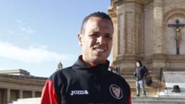 <b>DESOLADO. </b>Luis Fabiano, ayer durante la foto oficial.