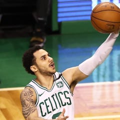Shane Larkin deja la NBA y ficha por el Anadolu Efes turco