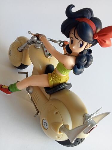 Lunch de 'Dragon Ball' en moto por Banpresto