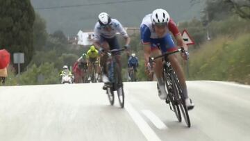 Scotson intenta fugarse en la Vuelta a Valencia.