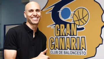 Albert Oliver seguir¨¢ una temporada m¨¢s en Gran Canaria