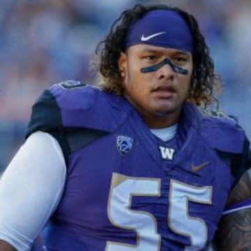 Danny Shelton con la universidad de Washington.