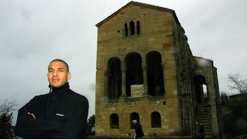 34 días y 106 kilos: la breve y negra historia de Stan Collymore en el Real Oviedo