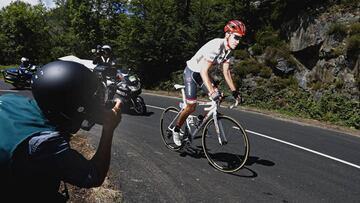 El ciclista espa&ntilde;ol Alberto Contador del Trek Segafredo durante la escapada en la 13&ordf; etapa del Tour de Francia en Foix (Francia).