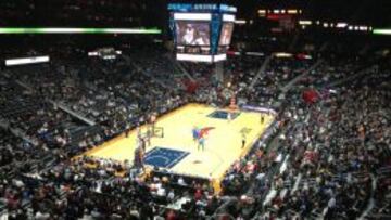 Roban un banco para ver a los Hawks en un palco VIP