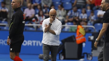 Óscar Gilsanz pudo dirigir su último partido con el Deportivo.