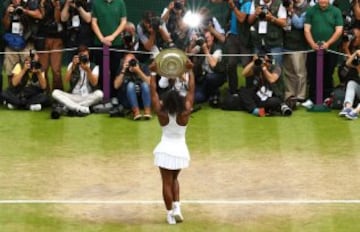 Serena Williams gana la final de Wimbledon de Contra la alemana Angelique Kerber en dos set 7-5 y 6-3