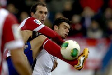 Godin y Helder postiga.