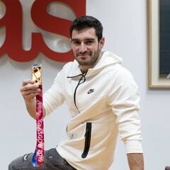 Jorge Ureña: "Que me comparen con un superhéroe me gusta"