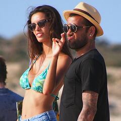 ¿Se ha casado o no Dani Alves? Su novia Joana Sanz aclara el lío