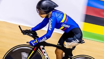 Carolina Munévar gana diploma paralímpico en la prueba de pista C1-3 3000 persecución individual.