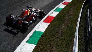 33 VERSTAPPEN Max (nld), Aston Martin Red Bull Racing Honda RB16, action during the Formula 1 Gran Premio Heineken D&#039;italia 2020, 2020 Italian Grand Prix, from September 4 to 6, 2020 on the Autodromo Nazionale di Monza, in Monza, near Milano, Italy - Photo Florent Gooden / DPPI
 
 
 04/09/2020 ONLY FOR USE IN SPAIN