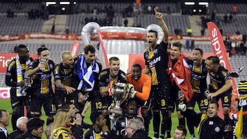 Lokeren celebra la Copa de 2014.