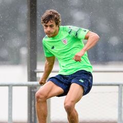 Hugo Rincón se asoma en el primer equipo