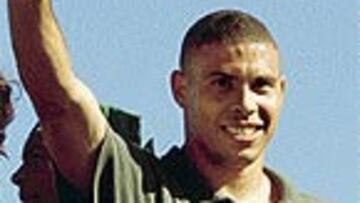 <b>HÉROE EN RÍO</b>. Ronaldo fue el jugador más aclamado por los hinchas brasileños en los festejos de Río.